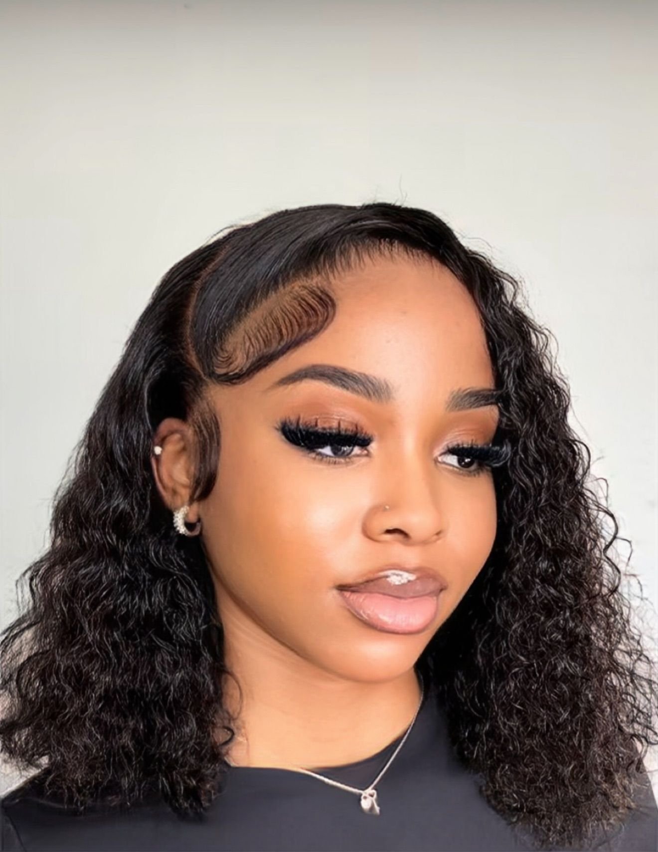 bob-curls-side-part-or-middle-part